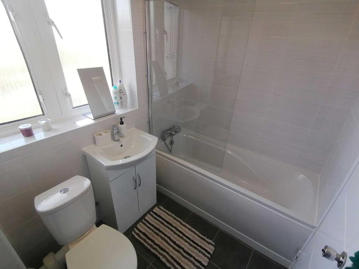 White City Apartment, Your London Stay Buitenkant foto